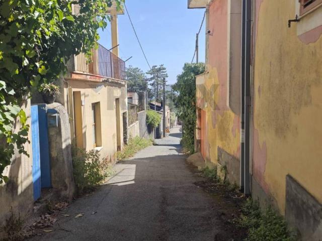Villa Indipendente in vendita a Zafferana Etnea, Sicilia