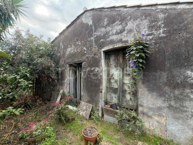 Villa Indipendente in vendita a Sarro, Zafferana Etnea