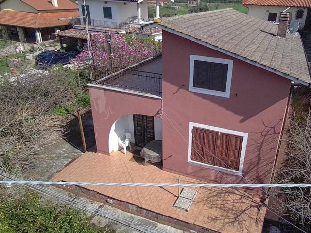 Villa Indipendente in vendita a Borgo San Martino, Roma Capitale