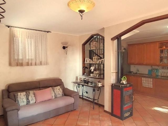 Villa Indipendente in vendita a Selva, Zandobbio