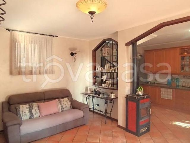 Villa Indipendente in vendita a Selva, Zandobbio