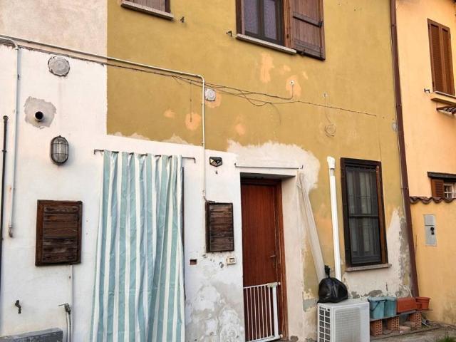 Villa Indipendente in vendita a Zerbolò, Lombardia