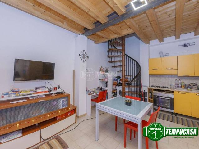 Villa Indipendente in vendita a Zerbolò, Lombardia