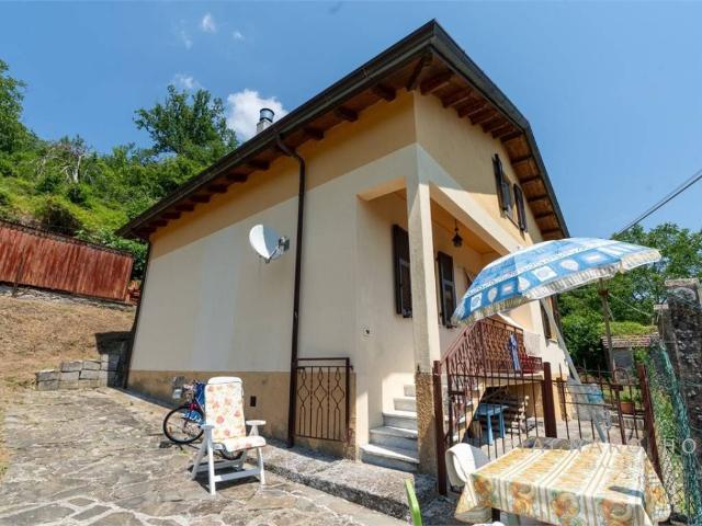 Villa Indipendente in vendita a Unione di comuni Montana Lunigiana, Zeri