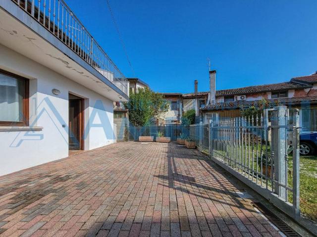 Villa Indipendente in vendita a Sant'Alberto, Zero Branco