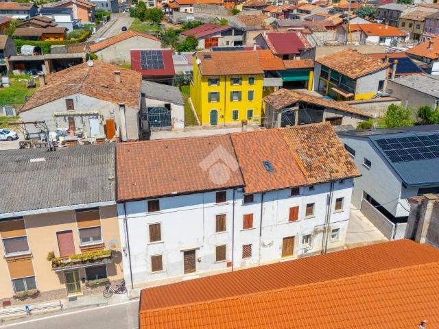 Villa Indipendente in vendita a Zevio, Veneto