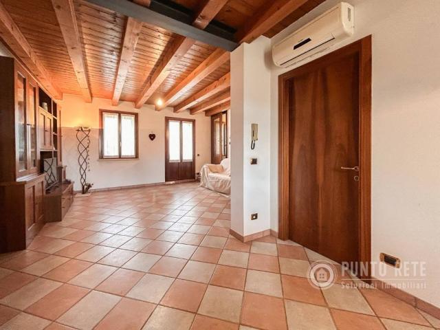 Villa Indipendente in vendita a Zevio, Veneto