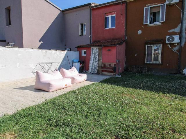 Villa Indipendente in vendita a Zevio, Veneto