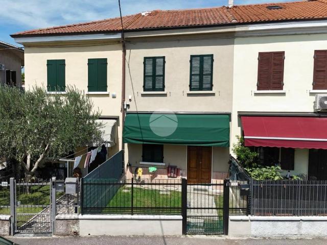 Villa Indipendente in vendita a Zevio, Veneto