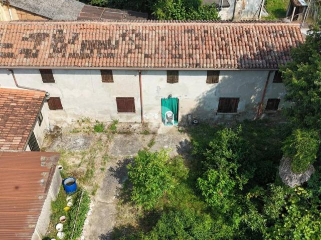 Villa Indipendente in vendita a Zevio, Veneto