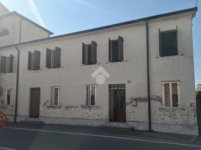 Villa Indipendente in vendita a Zevio, Veneto