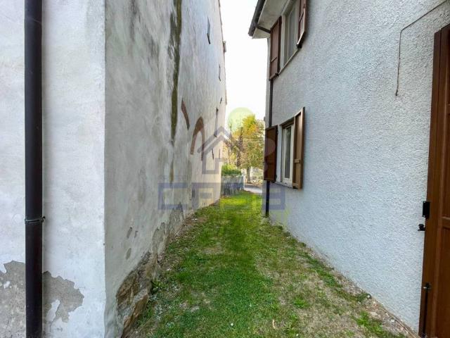 Villa Indipendente in vendita a Albareto, Ziano Piacentino