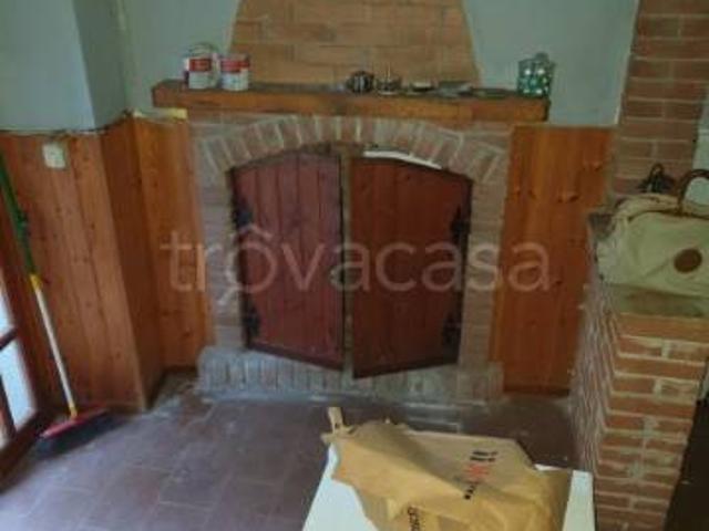 Villa Indipendente in vendita a Ziano Piacentino, Piacenza