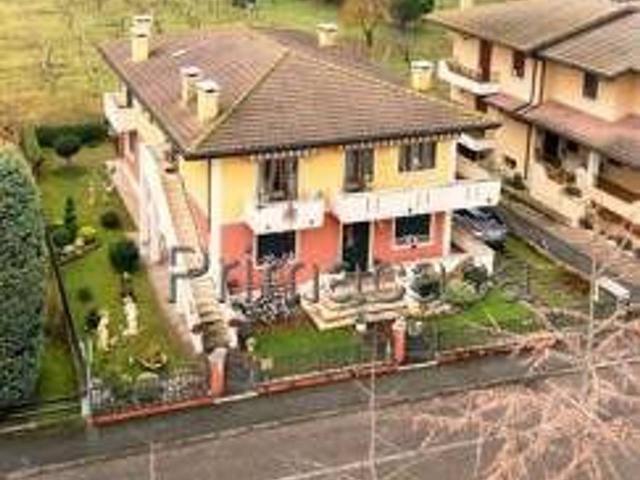 Villa Indipendente in vendita a Zimella, Veneto