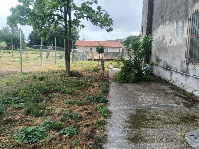 Villa Indipendente in vendita a Zimella, Veneto