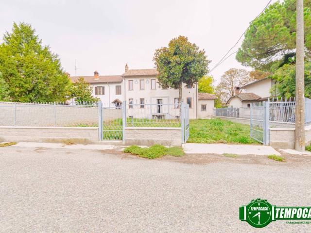Villa Indipendente in vendita a Zinasco, Lombardia