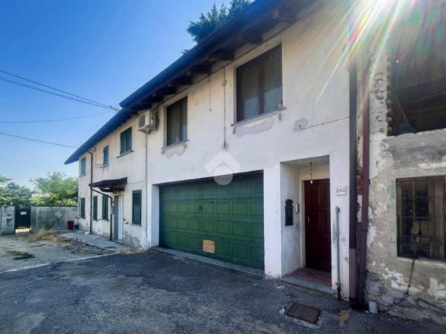 Villa Indipendente in vendita a Zinasco, Lombardia