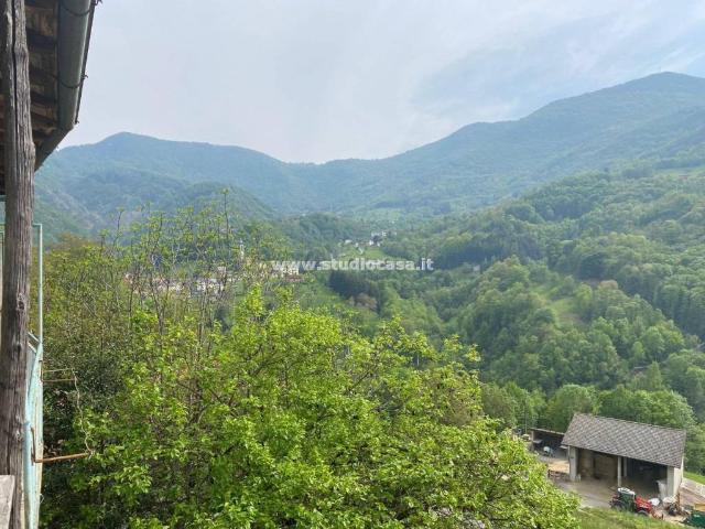 Villa Indipendente in vendita a Comunità Montana della Valle Brembana, Zogno