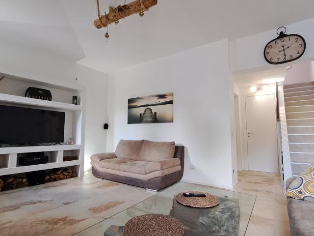 Villa Indipendente in vendita a Unione dei comuni Valli del Reno, Lavino e Samoggia, Zola Predosa
