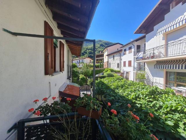 Villa Indipendente in vendita a Comunità montana del Sebino bresciano, Zone