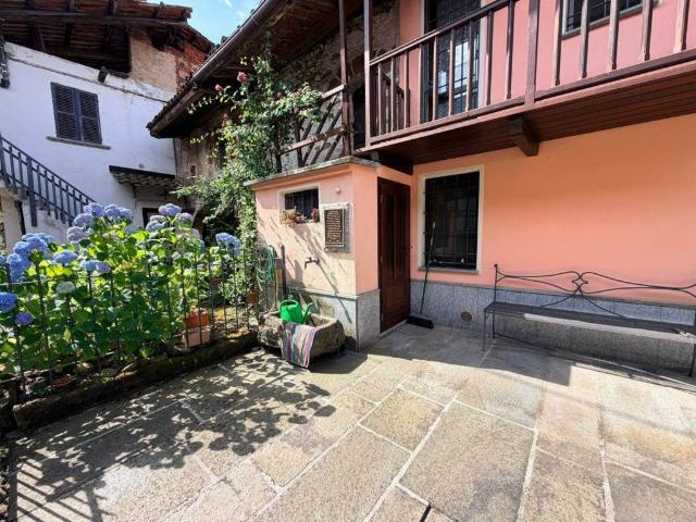 Villa Indipendente in vendita a Piemonte, Biella