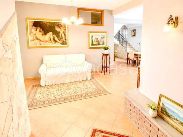 Villa Indipendente in vendita a Lavina, Aci Sant'antonio