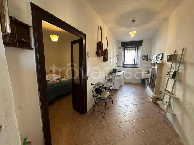 Villa Indipendente in vendita a Valdarno, Albizzate