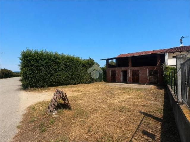 Villa Indipendente in vendita a Piemonte, Vercelli