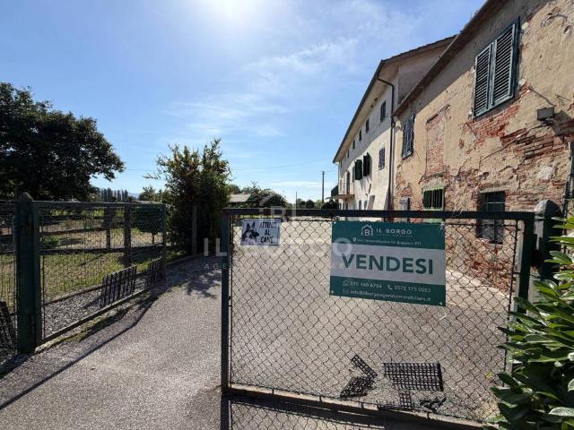 Villa Indipendente in vendita a Chiesina Uzzanese, Toscana