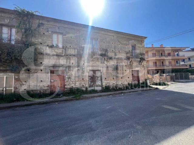Villa Indipendente in vendita a Amantea Paese, Calabria