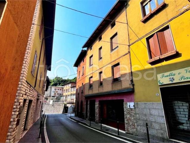 Villa Indipendente in vendita a Comunità montana della valle Camonica, Angolo Terme