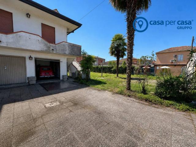Villa Indipendente in vendita a Ariano Nel Polesine, Veneto
