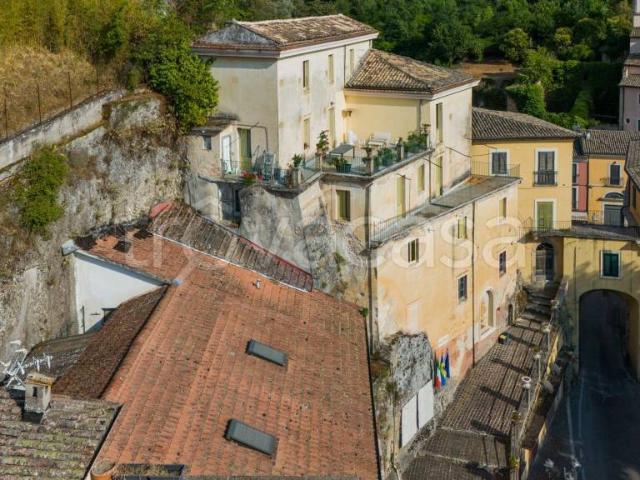Villa Indipendente in vendita a Cività Falconara, Arpino