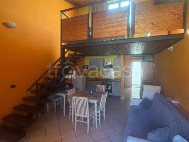 Villa Indipendente in vendita a Quarto Inferiore, Piemonte