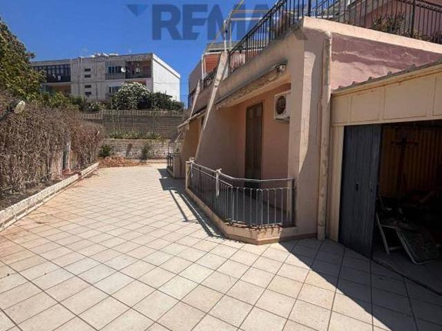 Villa Indipendente in vendita a Augusta, Sicilia