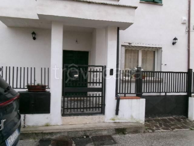 Villa Indipendente in vendita a Avezzano, Abruzzo