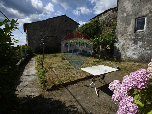 Villa Indipendente in vendita a Unione dei comuni Media Valle del Serchio, Crasciana