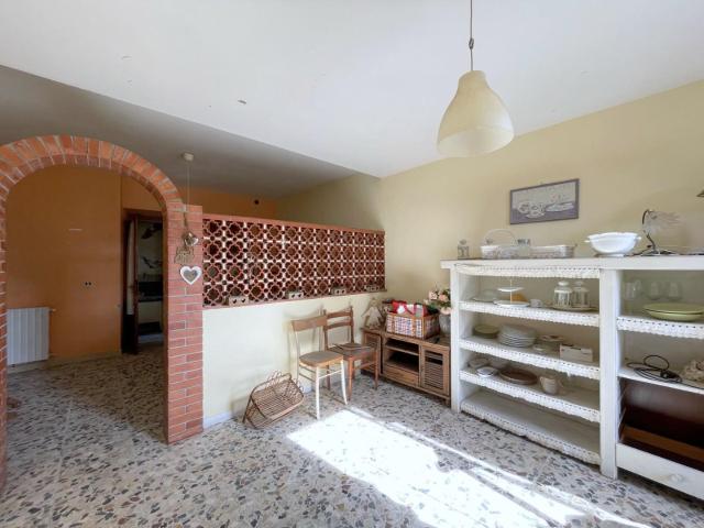 Villa Indipendente in vendita a Vado, Camaiore