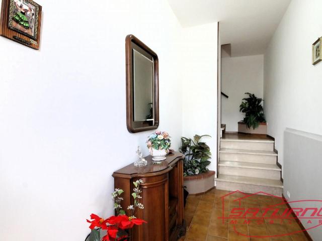 Villa Indipendente in vendita a Capannori, Toscana