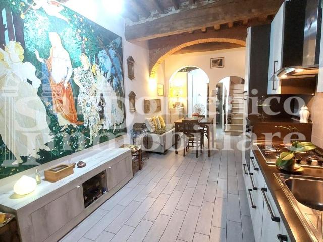 Villa Indipendente in vendita a San Benedetto, Cascina