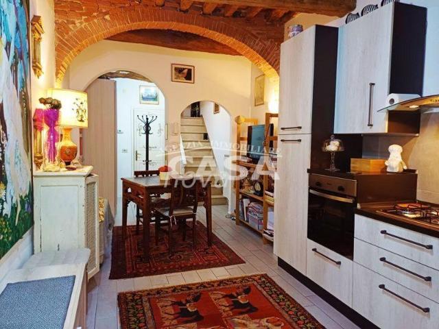 Villa Indipendente in vendita a San Frediano a Settimo, Cascina