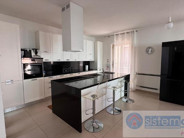 Villa Indipendente in vendita a Puglia, Bari