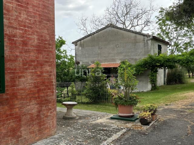 Villa Indipendente in vendita a Macine, Marche