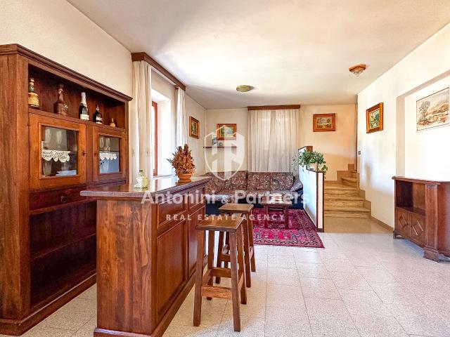 Villa Indipendente in vendita a Ponterio-Pian di Porto, Izzalini