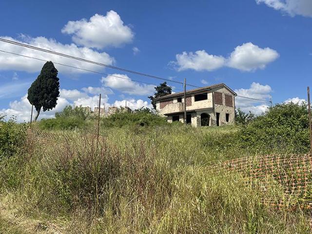 Villa Indipendente in vendita a Lecchi, Toscana