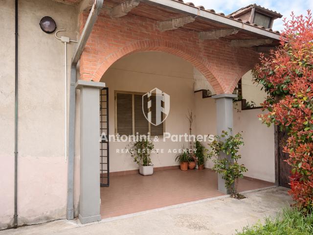 Villa Indipendente in vendita a Petroro, Izzalini