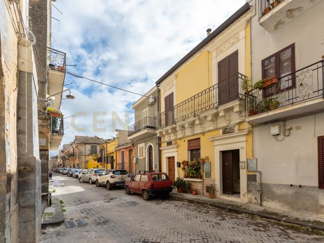 Villa Indipendente in vendita a Cunzirìa, Vizzini