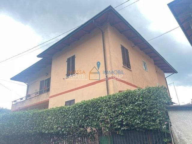Villa Indipendente in vendita a Marina Di Massa, Toscana