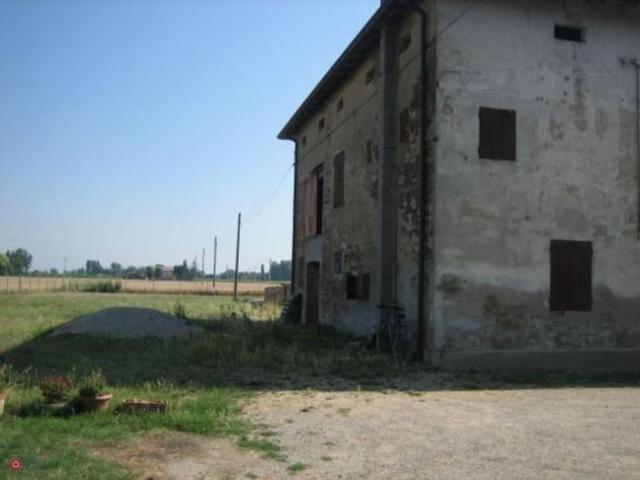 Villa Indipendente in vendita a Modena, Reggio Emilia