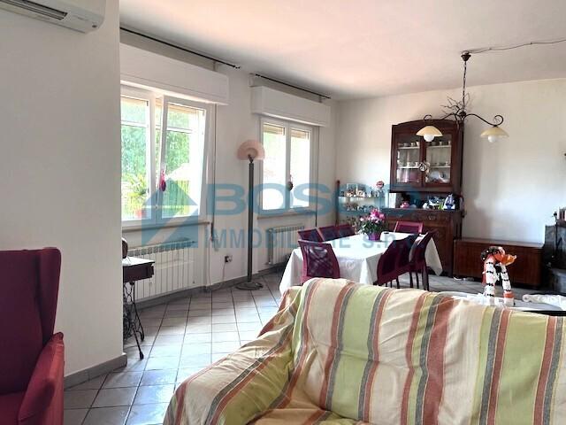 Villa Indipendente in vendita a Follo, Liguria